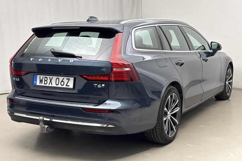 Bild 3 av Volvo V60 T6 AWD Recharge (350hk) Plus Bright