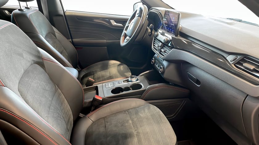 Bild 3 av Ford Kuga Plug-In Hybrid ST-Line X 2.5 225HK B&O  AUT