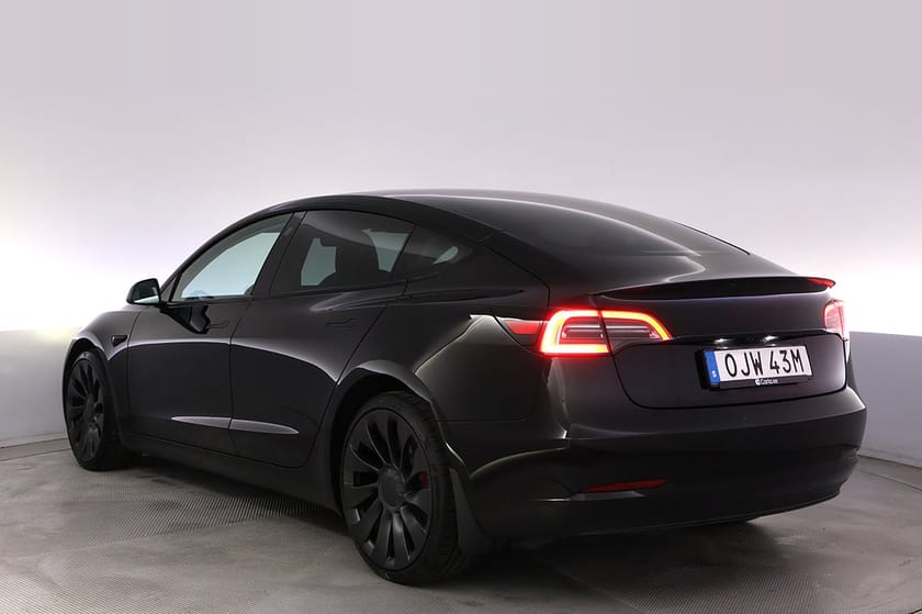 Bild 4 av Tesla Model 3 Performance AWD Refresh Autopilot Panorama