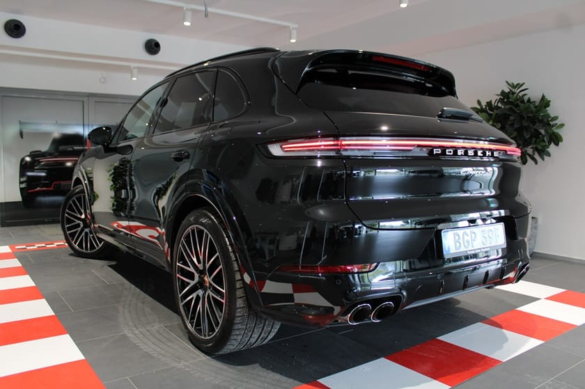 Bild 2 av Porsche Cayenne S E-Hybrid 
