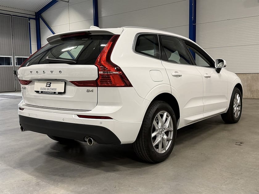 Bild 4 av Volvo XC60 B4 197 HK Momentum Advanced / Drag /
