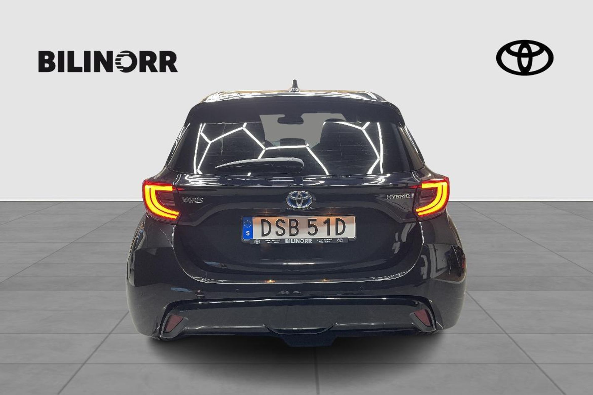 Toyota Yaris 1,5 HYBRID 5D STYLE V-HJUL 2024, bild 3/10