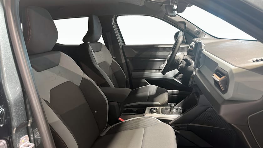 Bild 3 av Dacia Duster EXTREME 4X4 HYBRID 150 AUT DEMO | PL 3590kr/mån