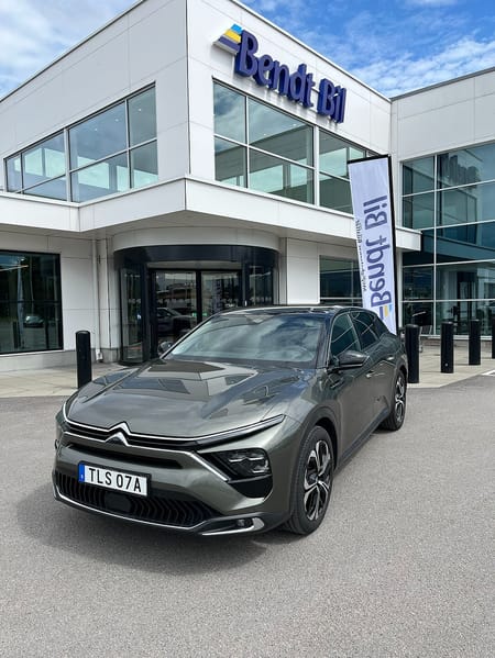 Citroën C5 X PLUG-IN-HYBRID Shine Plug-in Hybrid 225Hk / Dragkrok / Nyservad