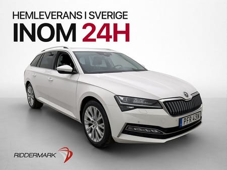 Škoda Superb iV Kombi Skoda Plug-in 218hk Style Värmare Kamera Dragkrok