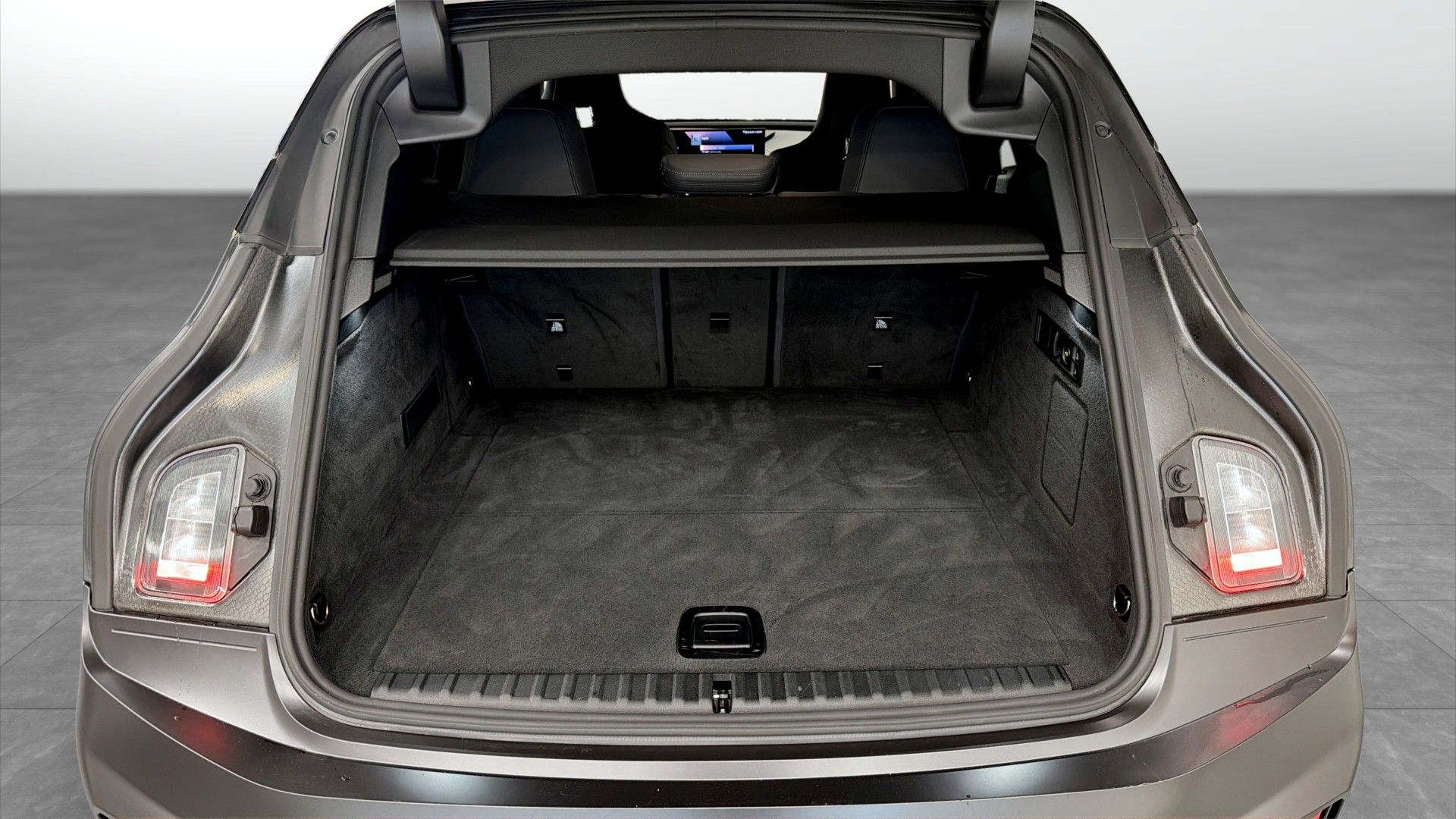 BMW iX xDrive60, 544ps, 2026