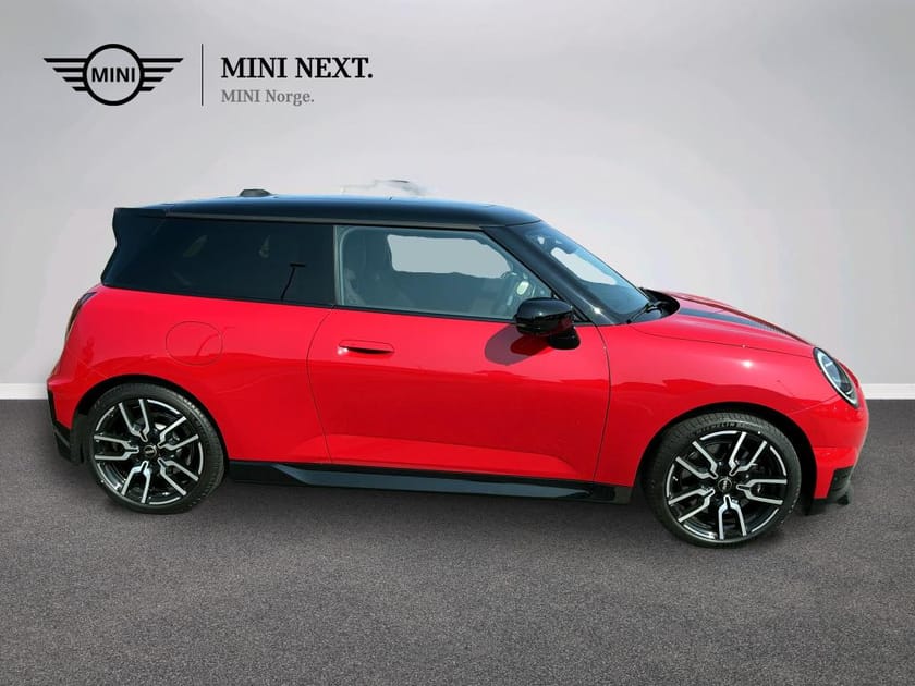 Bilde 4 av MINI Cooper SE JCW Trim, Package XL