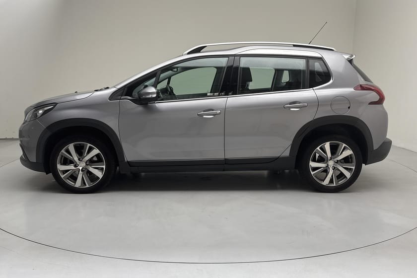 Bild 2 av Peugeot 2008 PureTech (110hk) Allure GPS Backkamera