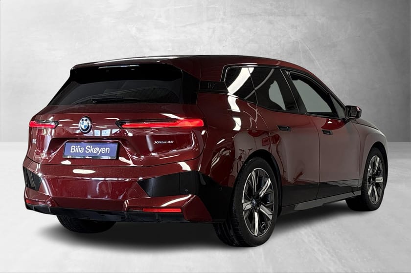 Bilde 3 av BMW iX xDrive40