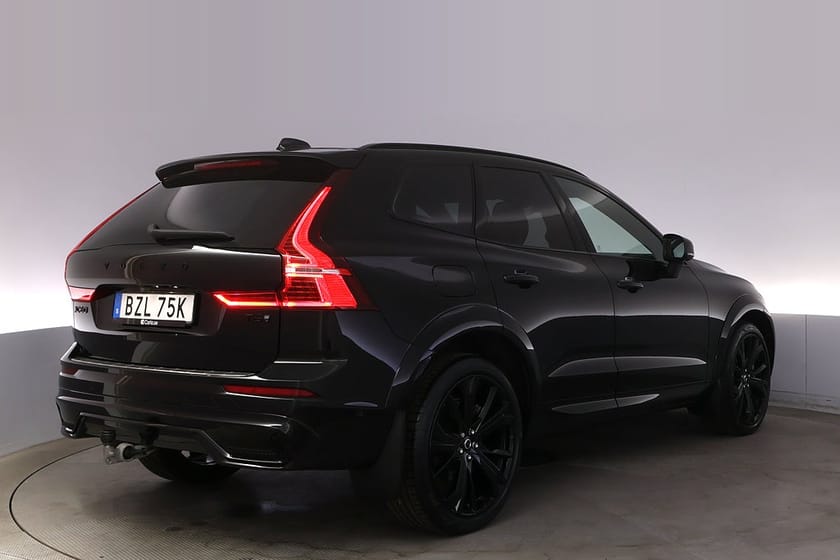 Bild 5 av Volvo XC60 Recharge T6 AWD Ultra Black Edition B&W Drag Luft