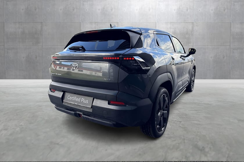 Bilde 5 av Toyota Urban Cruiser SUV 61 kWh AWD I Executive