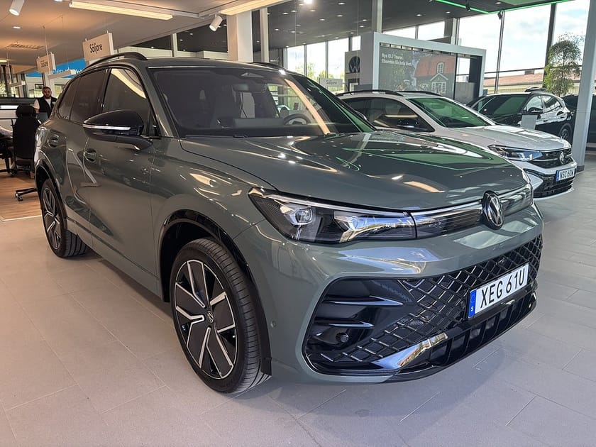 Bild 3 av Volkswagen Tiguan eHybrid R-Line-Edition 4595kr/mån MAJ ERBJUDANDE
