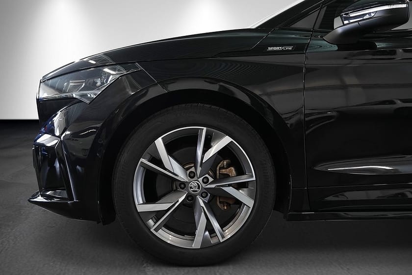 Bild 3 av Škoda Enyaq iV 80 Skoda Sportline 82kwh Pano B-kamera Navi Drag  PDC