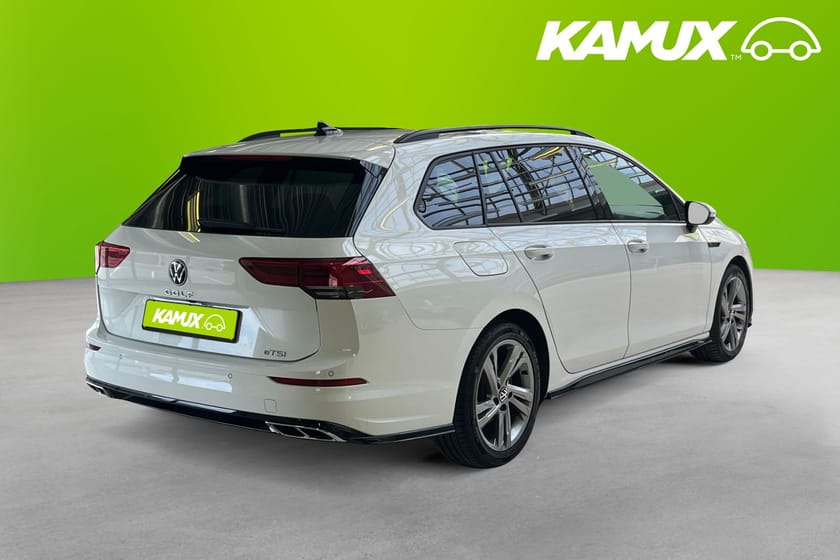 Bild 4 av Volkswagen Golf Sportscombi 1.5 eTSI R-line Värmare B-Kamera Carplay Rattvärme