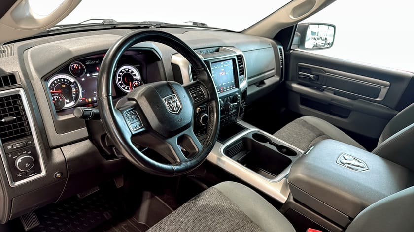 Bild 4 av RAM 1500 Crew Cab
