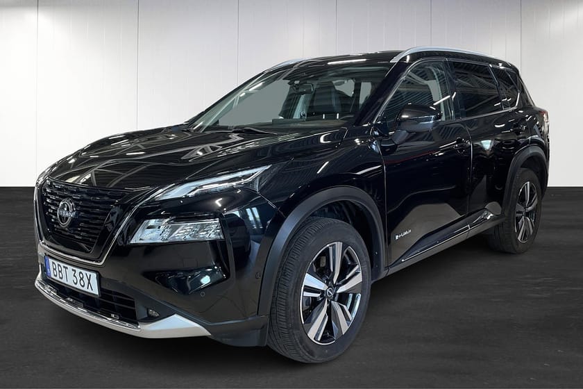 Bild 1 av Nissan X-Trail e-4ORCE Tekna 360° Navi Head up Skinn