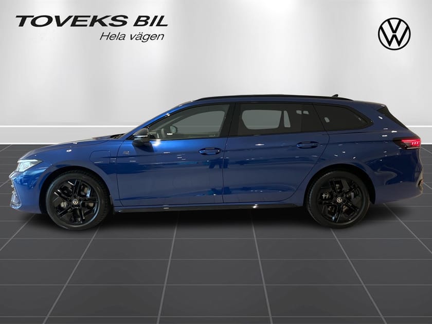 Bild 4 av Volkswagen Passat Variant eHybrid 272 DSG6 R-LINE