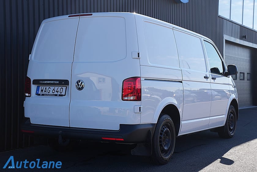 Bild 4 av Volkswagen Transporter T30 2.0 TDI SCR Dragkrok,CarPlay,3 sits, MOMS, 150hk