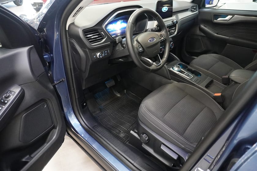 Bild 2 av Ford Kuga Plug-In Hybrid Titanium