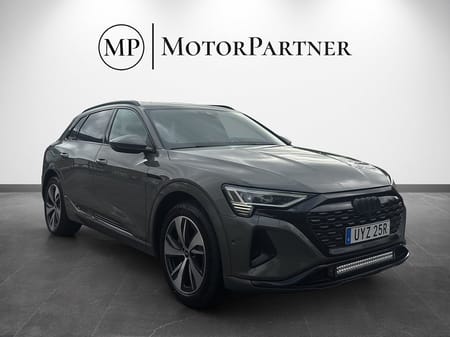 Audi Q8 55 e-tron quattro