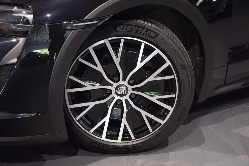 Bild 2 av Porsche Taycan 4 Cross Turismo 