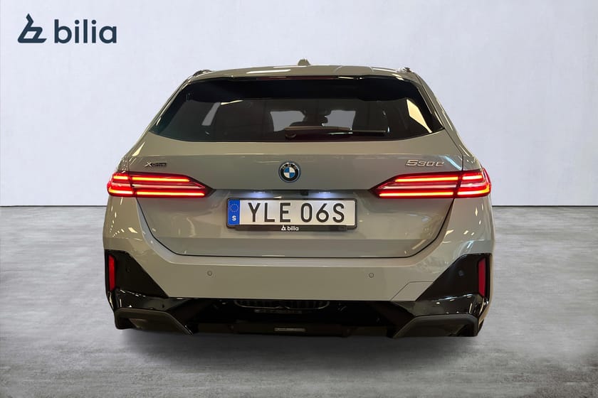 Bild 5 av BMW 530e xDrive Touring xDrive|M sport|Värmare|Drag|B&W ljud|360|SE SPEC