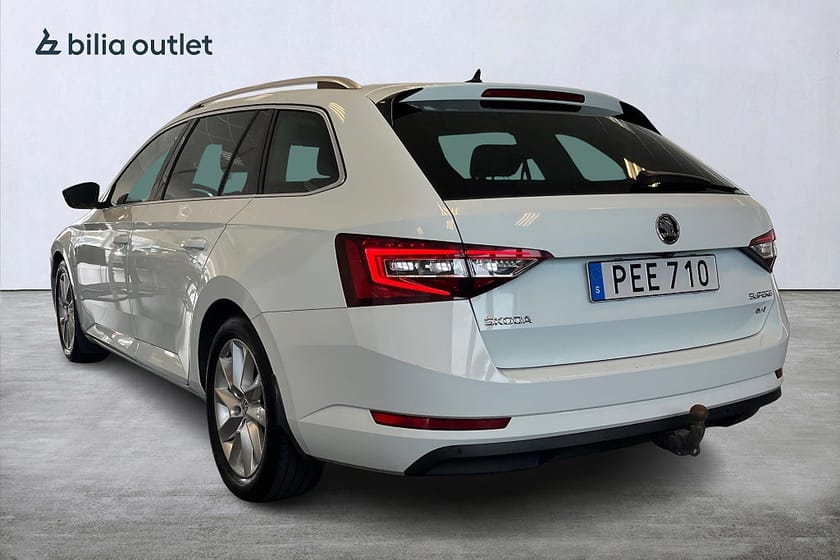 Bild 4 av Škoda Superb Kombi Skoda 2.0 TDI 4x4 L&K 190hk / Drag Värmare CANTON Kamera
