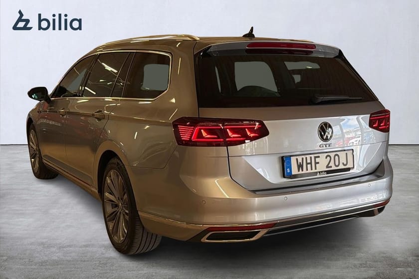 Bild 3 av Volkswagen Passat Sportscombi GTE 1.4 TSI, 218hk COCKPIT/DRAG/360-KAM