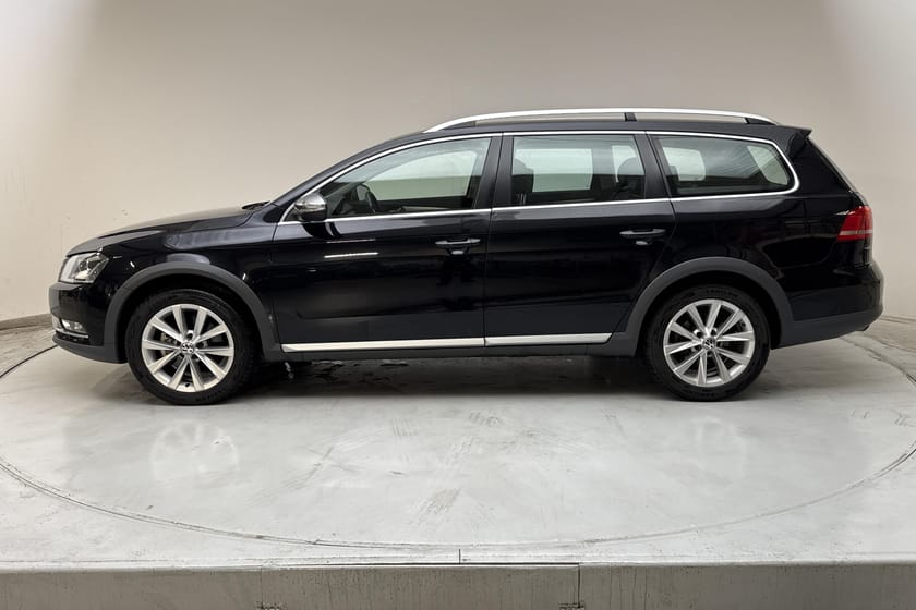 Bild 2 av Volkswagen Passat Alltrack 2.0 TDI 4Motion 177hk Premium Drag
