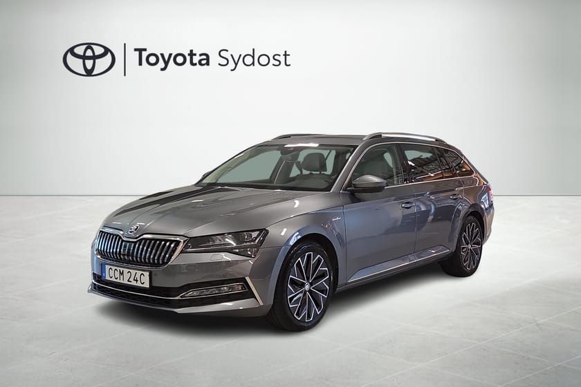 Bild 1 av Škoda Superb Kombi 2,0 TDI 200 hk L&K ( Laurin & Klement) Nybilsgaranti