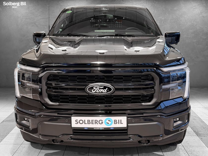 Bilde 4 av Ford F-150 SuperCrew Head Up, V8 Coyote, B&O stereo, Black Edition