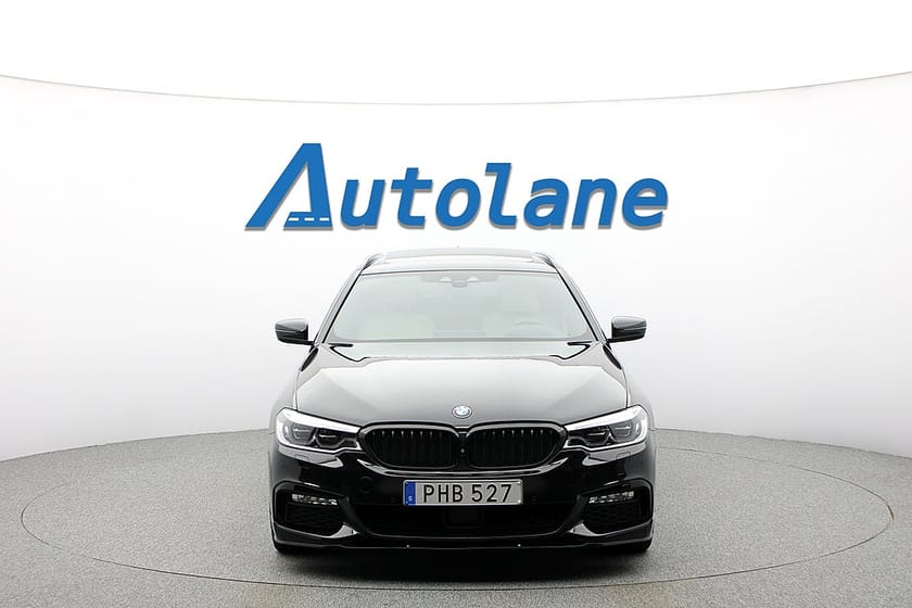 Bild 4 av BMW 540i xDrive Touring 540 M Sport, Pano, 360°, HUD Sommarkampanj 4.99%