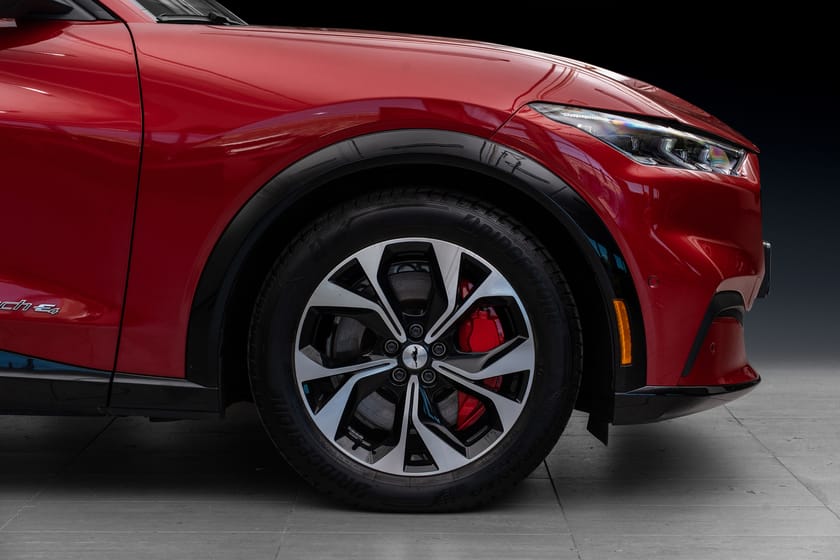 Bilde 5 av Ford Mustang Mach-E Standard Range AWD SR /360 kamera/ B & O