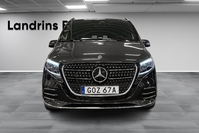 Bild 2 av Mercedes-Benz V 300d 4MATIC 3.2t AMG-line