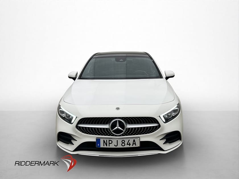 Bild 2 av Mercedes-Benz A 180 A180 AMG Line Kamera Halvskinn Farthållare