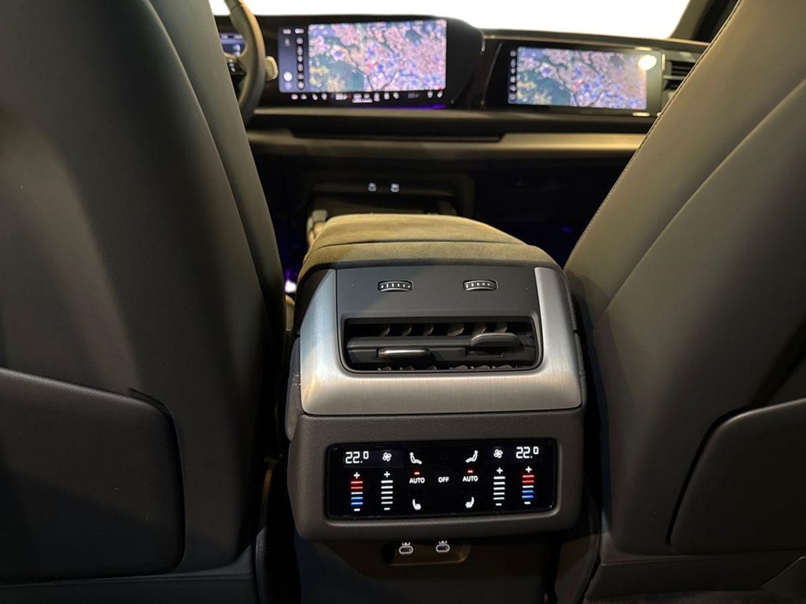 Audi Audi Q7 — bild 23