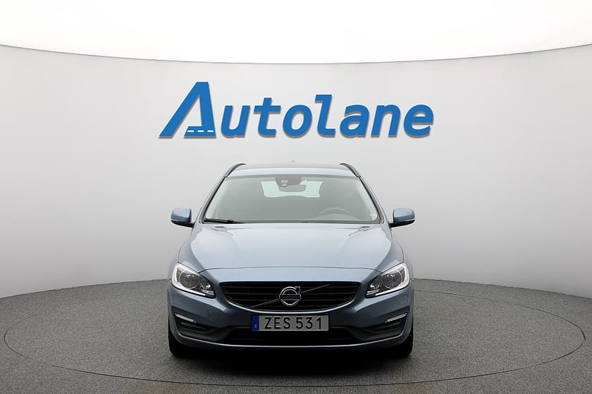 Bild 4 av Volvo V60 T3  Sommarkampanj 4.99% Classic Edition 152hk