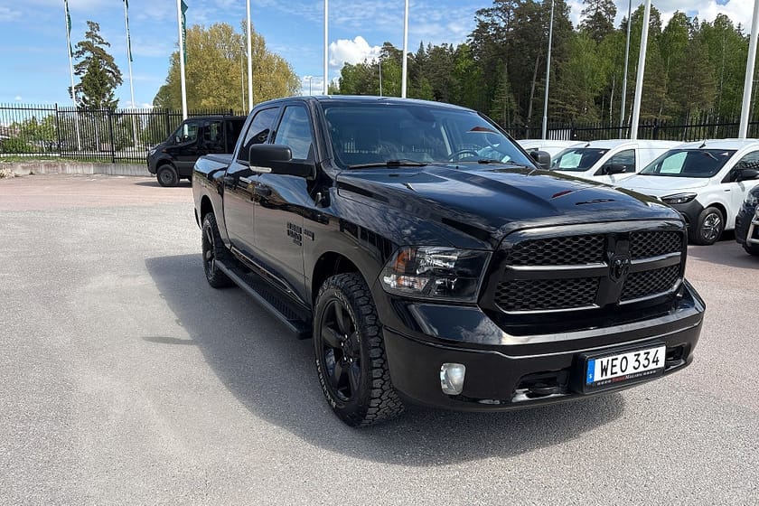Bild 2 av RAM 1500 Crew Cab Classic 5.7 V8 HEMI 4x4 TorqueFlite Euro 6
