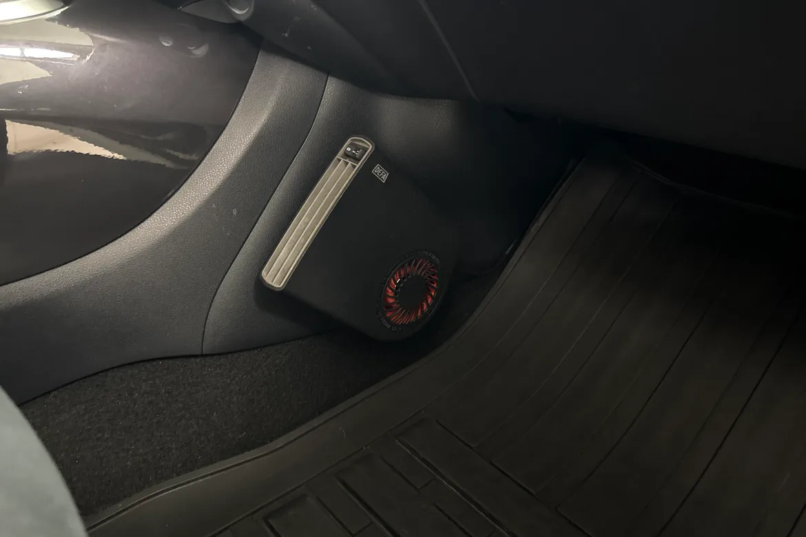 picture of a car