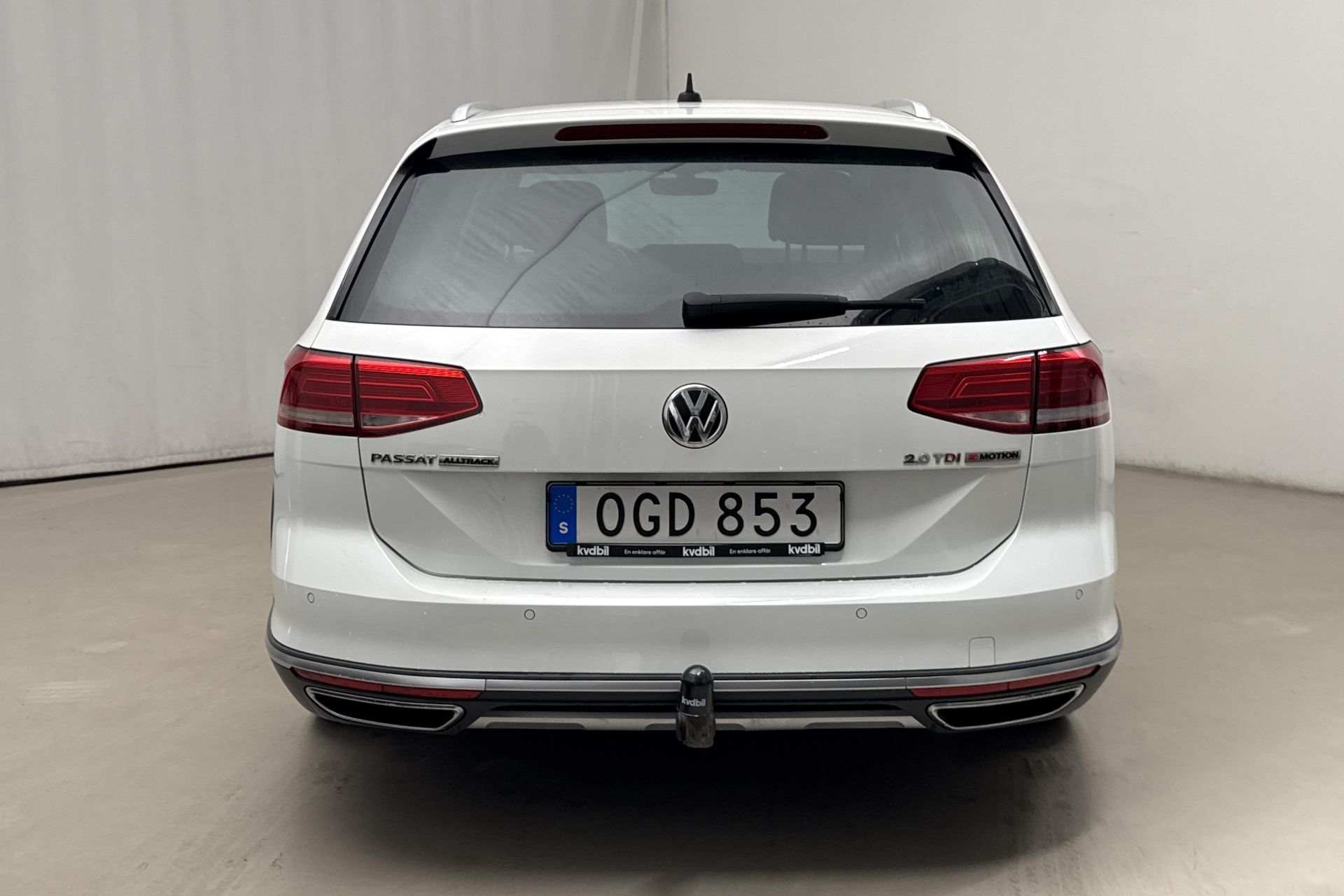 Volkswagen Passat 2017, photo 6/10