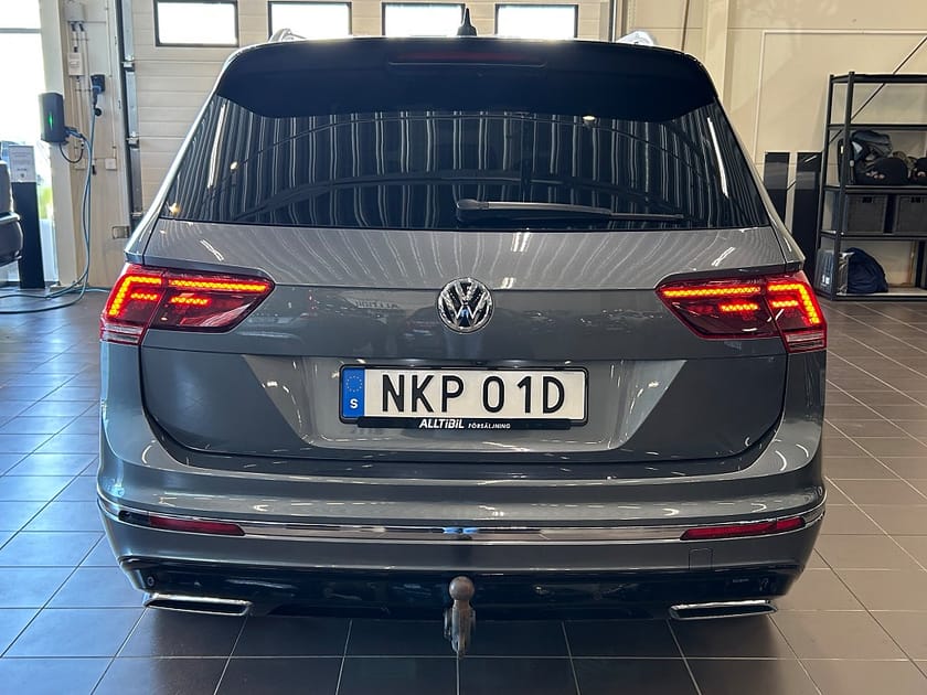 Bild 5 av Volkswagen Tiguan Allspace 7-sätes 7-sits 2.0 TDI AUT 4M R-Line Kamera/Drag/Värm