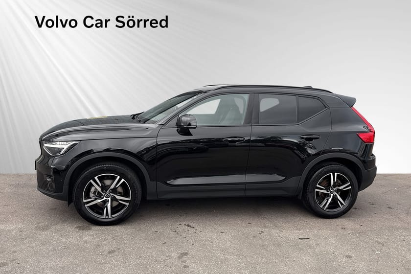 Bild 3 av Volvo XC40 B3 FWD Bensin Plus Dark, 360 Kamera