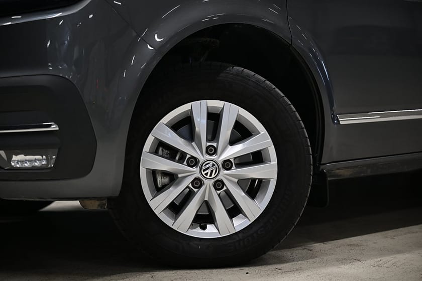 Bild 5 av Volkswagen Caravelle TDI DSG 150HK L2|9-Sits|DrivePremium|Lågmil|Moms|SeUtr!