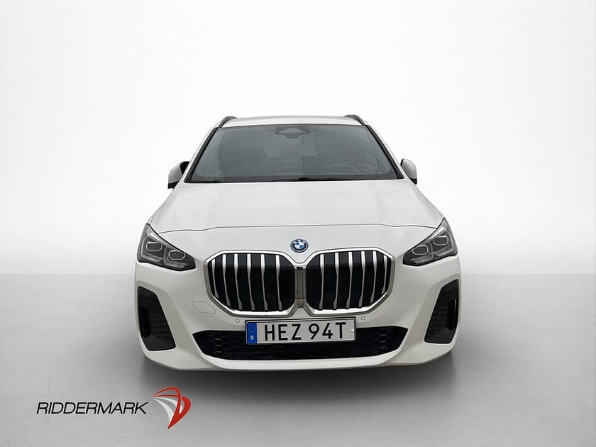 Bild 2 av BMW 225e xDrive Active Tourer M Sport Kamera Skinn Drag MOMS