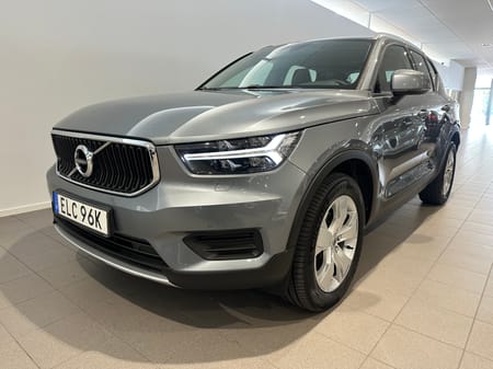 Volvo XC40 T3 FWD Momentum Edition / Parkeringssensor fram/bak / Rattvärme / Automatisk bagagelucka /