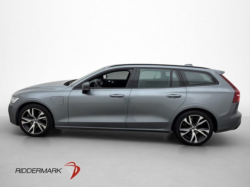 Bild 4 av Volvo V60 T8 392hk AWD R-Design Värmare VOC Pano Skinn Drag