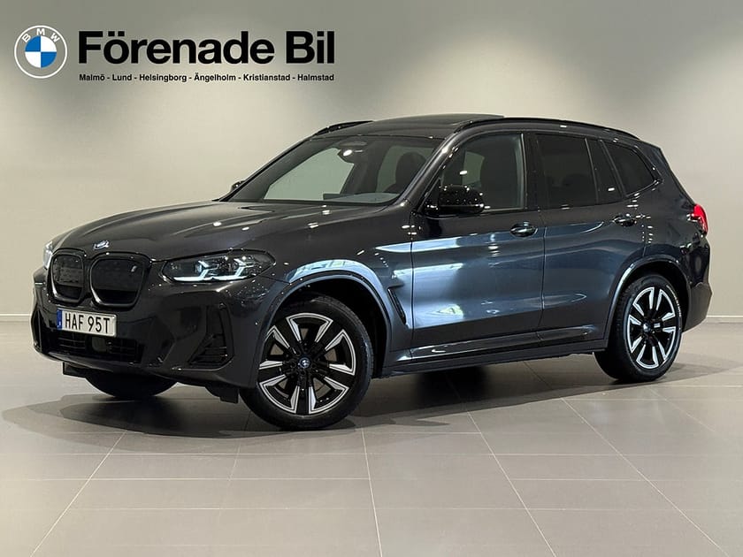 Bild 1 av BMW iX3 Charged M Sport Drag P/D-Assist Panorama Elstol m minne