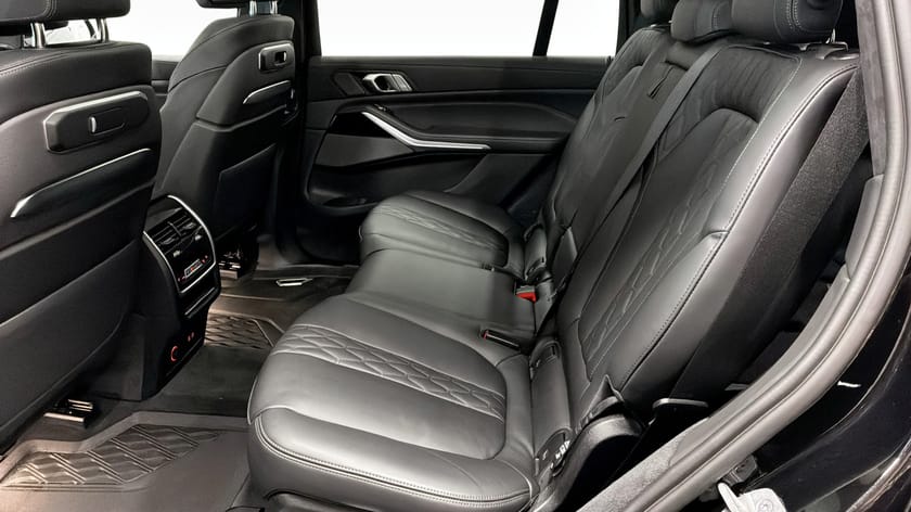 Bild 5 av BMW X7 xDrive40i xDrive 40i H/K Soft close Drag DAP
