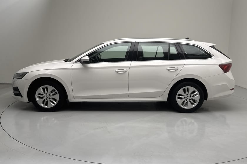 Bild 2 av Škoda Octavia Kombi TSI e-Tec mHEV Combi (110hk) Drag & Värmar