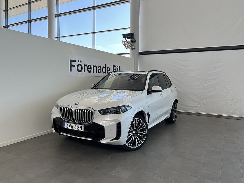 Bild 1 av BMW X5 xDrive50e 2,95%ränta M Sport 22" Innovation H/K Drag